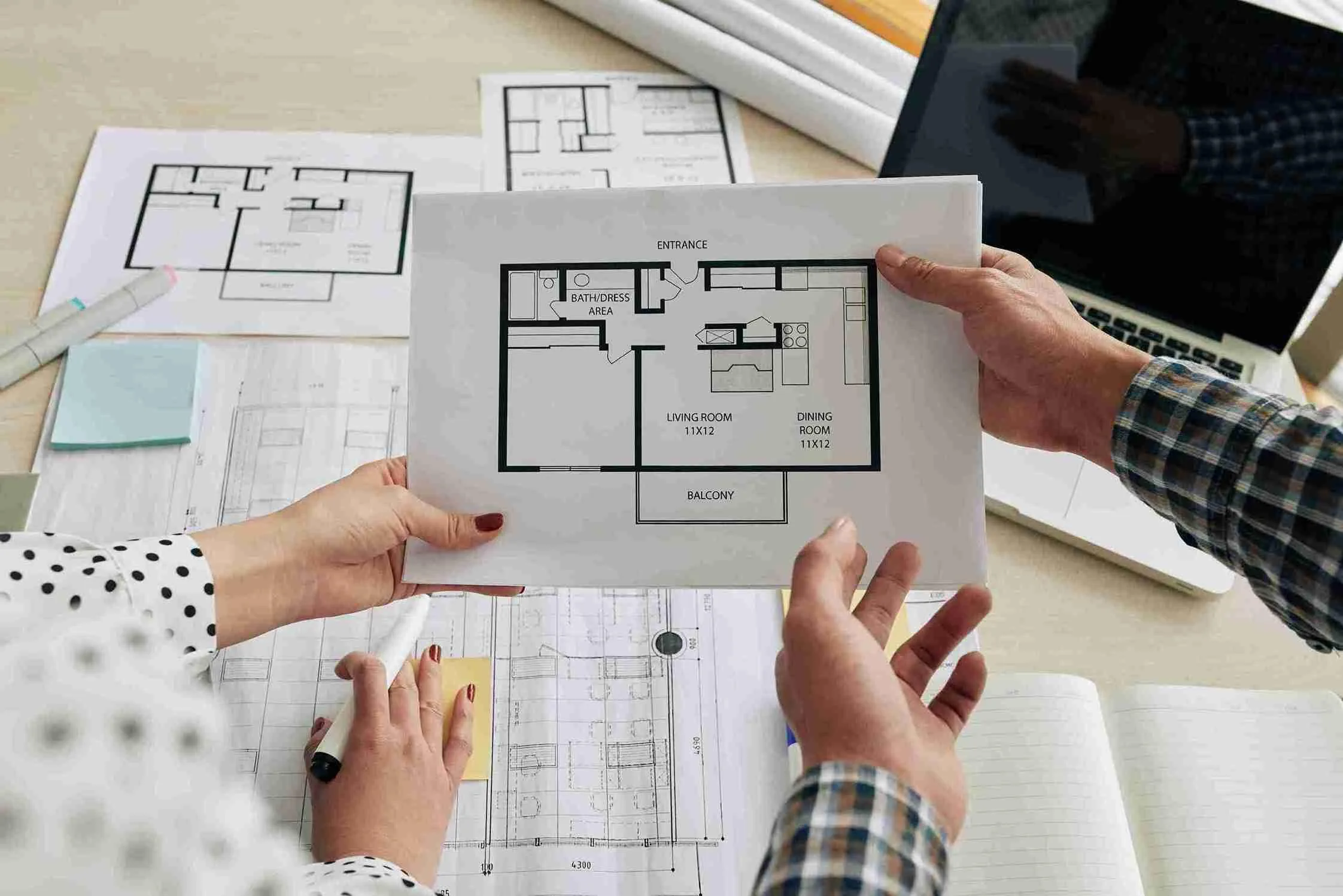 discussing-building-plan_11zon